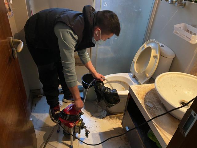 青岛马桶疏通-疏通下水道